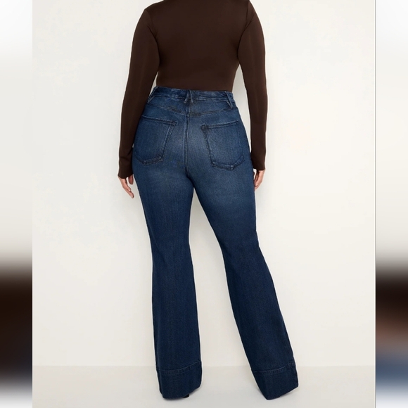 Good American SOFT-TECH GOOD CLASSIC SLIM BOOTCUT JEANS - Picture 2 of 8